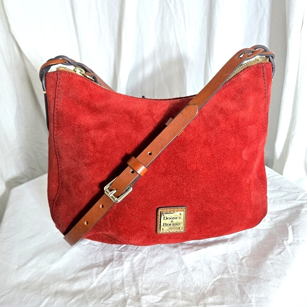 Beautiful Dooney & Bourke Crossbody - Picture 3 of 17